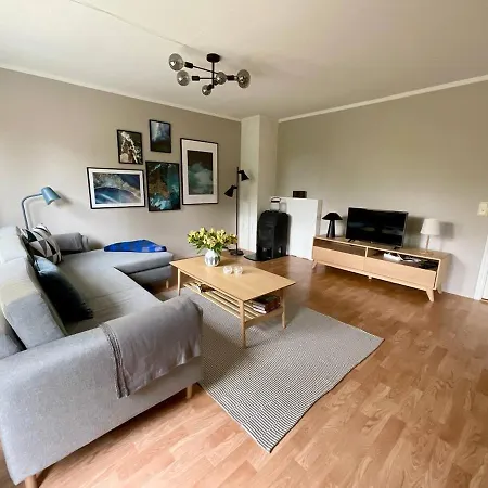 Leknes City Apartment Exterior photo